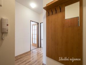 Pronájem bytu 3+kk, Praha - Strašnice, Strančická, 60 m2