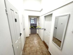 Pronájem kanceláře, Praha, Pernerova, 88 m2