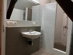 Pronájem bytu 2+kk, Praha - Přední Kopanina, K Tuchoměřicům, 76 m2