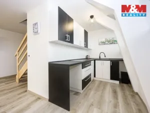 Prodej obchodního prostoru, Zvole, 1860 m2