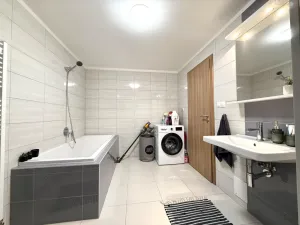 Pronájem bytu 3+kk, Pardubice - Zelené Předměstí, Hronovická, 100 m2