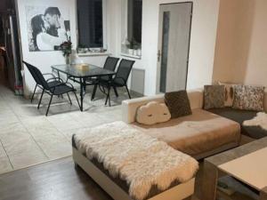 Prodej rodinného domu, Velké Bílovice, Čejkovská, 385 m2