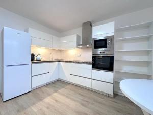 Pronájem bytu 2+kk, Praha - Strašnice, Prusická, 46 m2