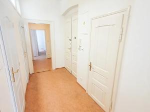 Pronájem bytu 2+kk, Praha - Žižkov, Roháčova, 51 m2