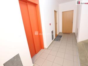 Pronájem bytu 2+kk, Karlovy Vary - Stará Role, Nejdlova, 74 m2
