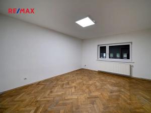 Pronájem bytu 2+kk, Kolín, Ovčárecká, 67 m2