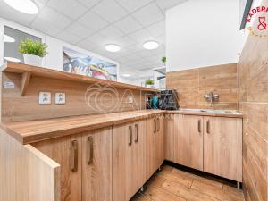 Prodej obchodního prostoru, Brno, Lidická, 153 m2