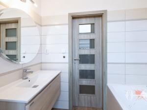 Prodej bytu 3+1, Praha - Libeň, Lihovarská, 78 m2