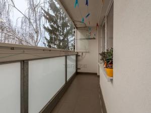 Prodej bytu 2+kk, Praha - Prosek, Lovosická, 39 m2