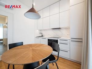 Pronájem bytu 2+kk, Praha - Vinohrady, Slezská, 43 m2