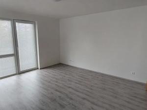 Pronájem bytu 1+kk, České Budějovice, Pekárenská, 30 m2