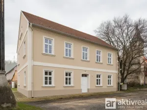 Prodej rodinného domu, Hostín u Vojkovic, 420 m2