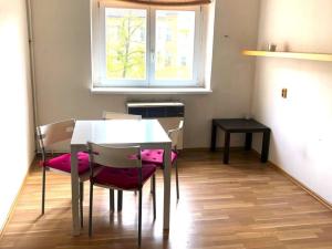 Pronájem bytu 2+kk, Praha - Vinohrady, Polská, 45 m2