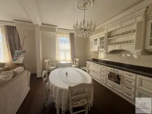 Prodej bytu 3+kk, Karlovy Vary, Zeyerova, 134 m2
