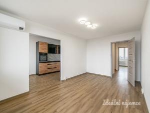 Pronájem bytu 3+kk, Praha - Prosek, Zárybská, 74 m2