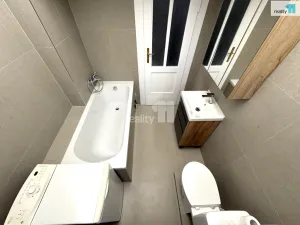 Pronájem bytu 1+1, Praha - Kobylisy, Zlonínská, 49 m2