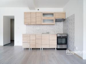 Prodej bytu 1+kk, Kladno - Dubí, Hradčanská, 33 m2