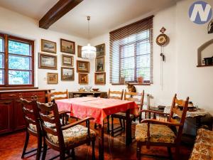 Prodej vícegeneračního domu, Paračov, 388 m2