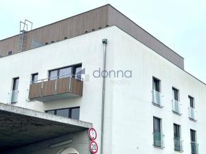 Pronájem bytu 2+kk, Praha, Nepomuckých, 56 m2