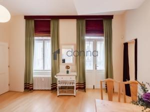 Pronájem bytu 1+1, Praha, Štěpánská, 46 m2