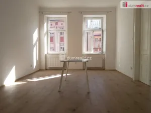 Pronájem komerční nemovitosti, Karlovy Vary - Rybáře, Sokolovská, 93 m2