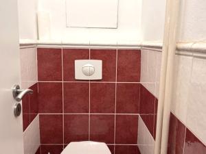 Pronájem bytu 2+1, Karlovy Vary, K. Čapka, 55 m2