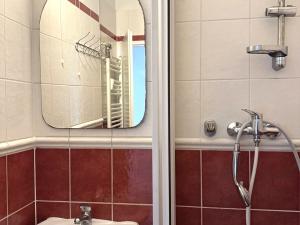 Pronájem bytu 2+1, Karlovy Vary, K. Čapka, 55 m2