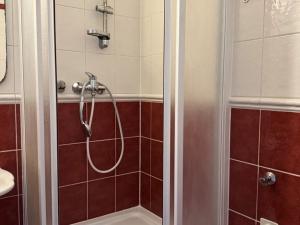 Pronájem bytu 2+1, Karlovy Vary, K. Čapka, 55 m2