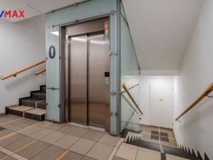 Pronájem bytu 1+kk, Praha - Hostivař, Vladycká, 30 m2