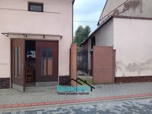 Prodej rodinného domu, Chropyně, Dr. Emila Axmana, 90 m2