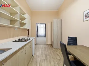 Prodej bytu 1+1, Karlovy Vary - Rybáře, Lad. Koubka, 34 m2