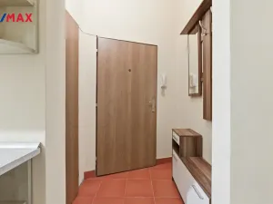 Prodej bytu 1+1, Karlovy Vary - Rybáře, Lad. Koubka, 34 m2