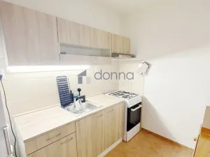 Pronájem bytu 3+kk, Praha, Křejpského, 68 m2