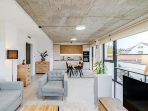 Pronájem bytu 2+kk, Praha - Zličín, Na Radosti, 67 m2