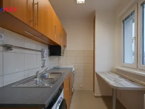 Prodej bytu 1+1, Zlín - Malenovice, Chelčického, 31 m2