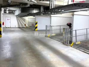 Prodej garáže, Praha - Kbely, Pod Nouzovem, 16 m2