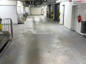 Prodej garáže, Praha - Kbely, Pod Nouzovem, 16 m2
