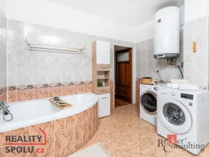 Prodej rodinného domu, Holice - Staré Holice, 1. máje, 122 m2