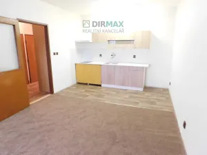 Pronájem bytu 1+kk, Plzeň - Severní Předměstí, Křížkova, 37 m2