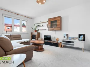 Pronájem bytu 2+1, Uherské Hradiště, Mánesova, 54 m2