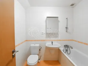 Pronájem bytu 2+kk, Praha - Vysočany, Zbuzkova, 44 m2