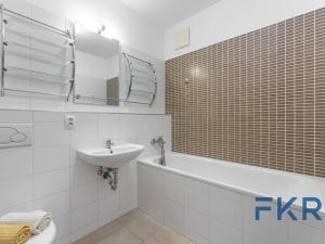 Pronájem bytu 2+kk, Praha - Vokovice, K Červenému vrchu, 70 m2