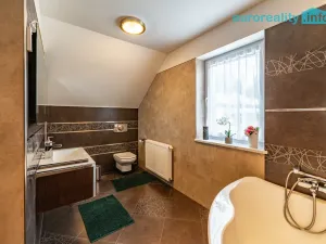 Prodej rodinného domu, Kraslice, Wolkerova, 147 m2