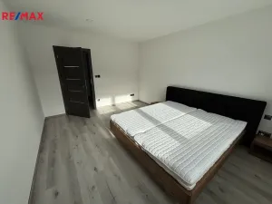 Pronájem rodinného domu, Dobratice, 162 m2