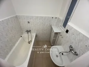 Prodej bytu 2+1, Pardubice, Sladkovského, 81 m2