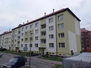 Prodej bytu 4+kk, Mikulov, St. Živného, 91 m2