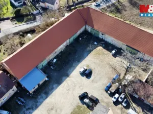 Pronájem komerčního pozemku, Ořech, Karlštejnská, 360 m2