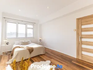Pronájem bytu 2+kk, Praha - Vršovice, Vladivostocká, 52 m2