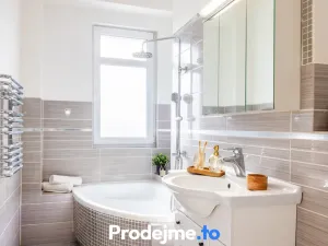 Pronájem bytu 2+kk, Praha - Vršovice, Vladivostocká, 52 m2