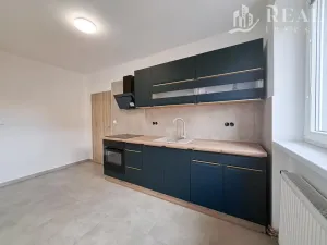 Pronájem bytu 2+1, Chomutov, Fügnerova, 58 m2